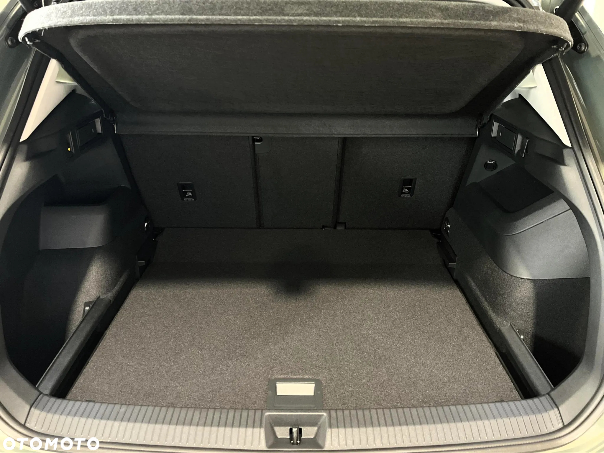 Volkswagen Tiguan 1.5 eTSI Special Edition DSG - 32