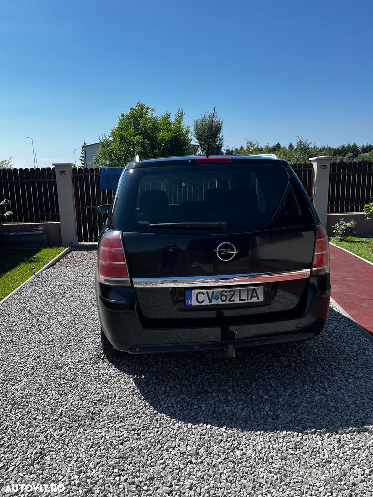 Opel Zafira - 3