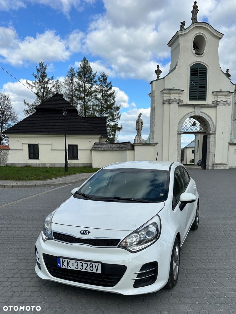 Kia Rio - 10
