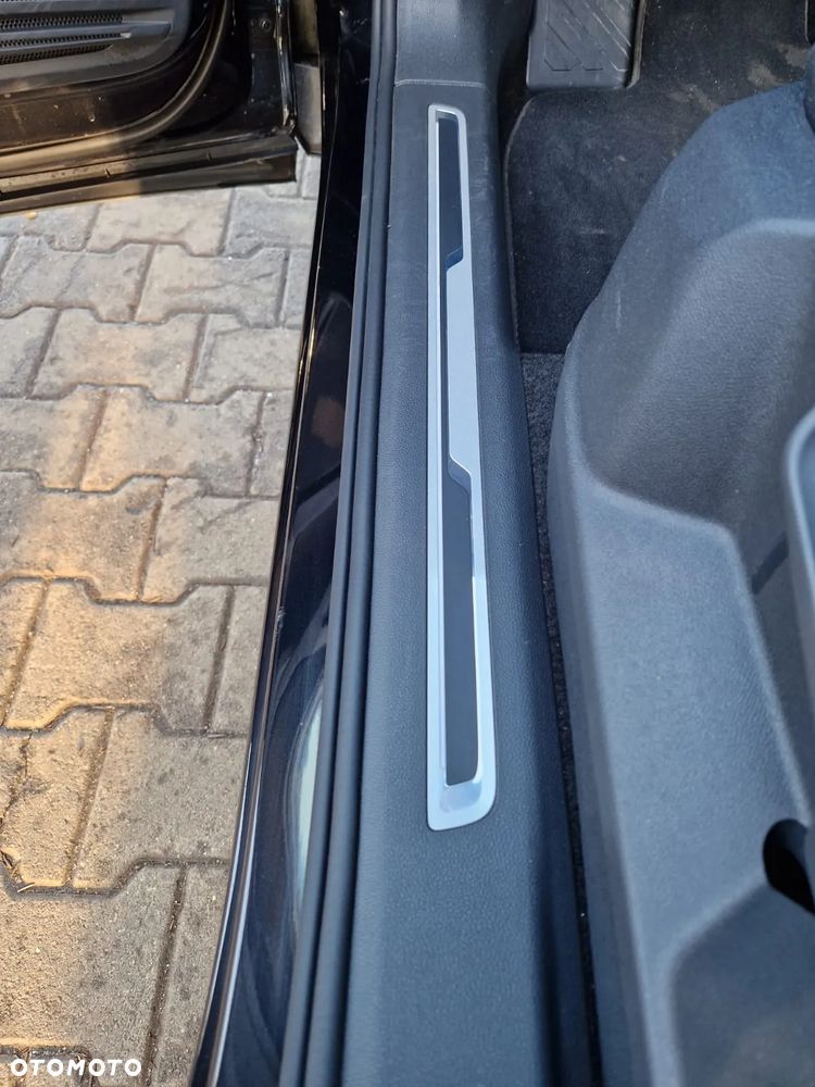 Volkswagen Tiguan - 29