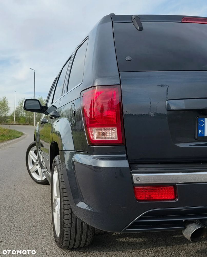 Jeep Grand Cherokee - 20