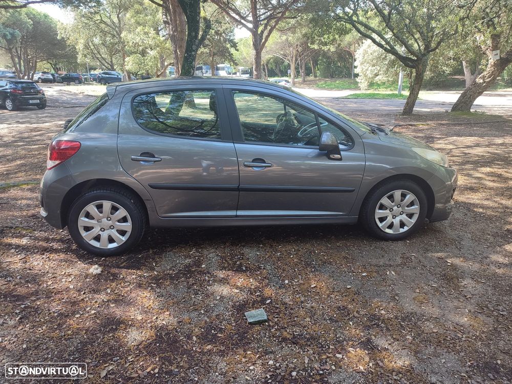 Peugeot 207 1.4 16V Active - 4