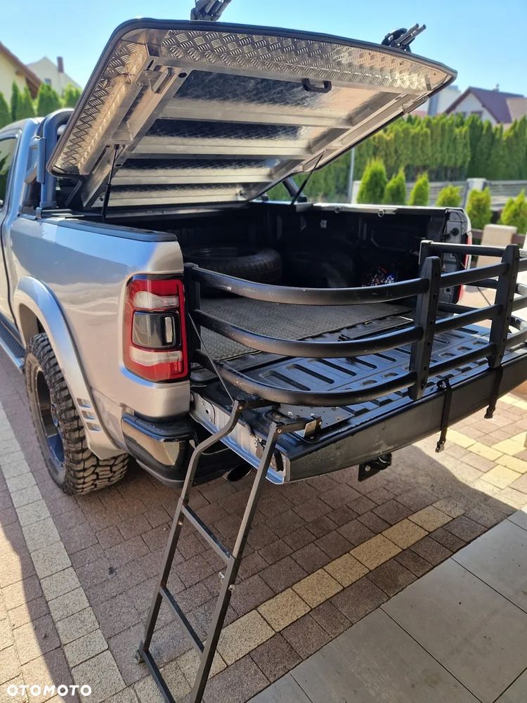 RAM 1500 Crew Cab Shortbed Bighorn - 19