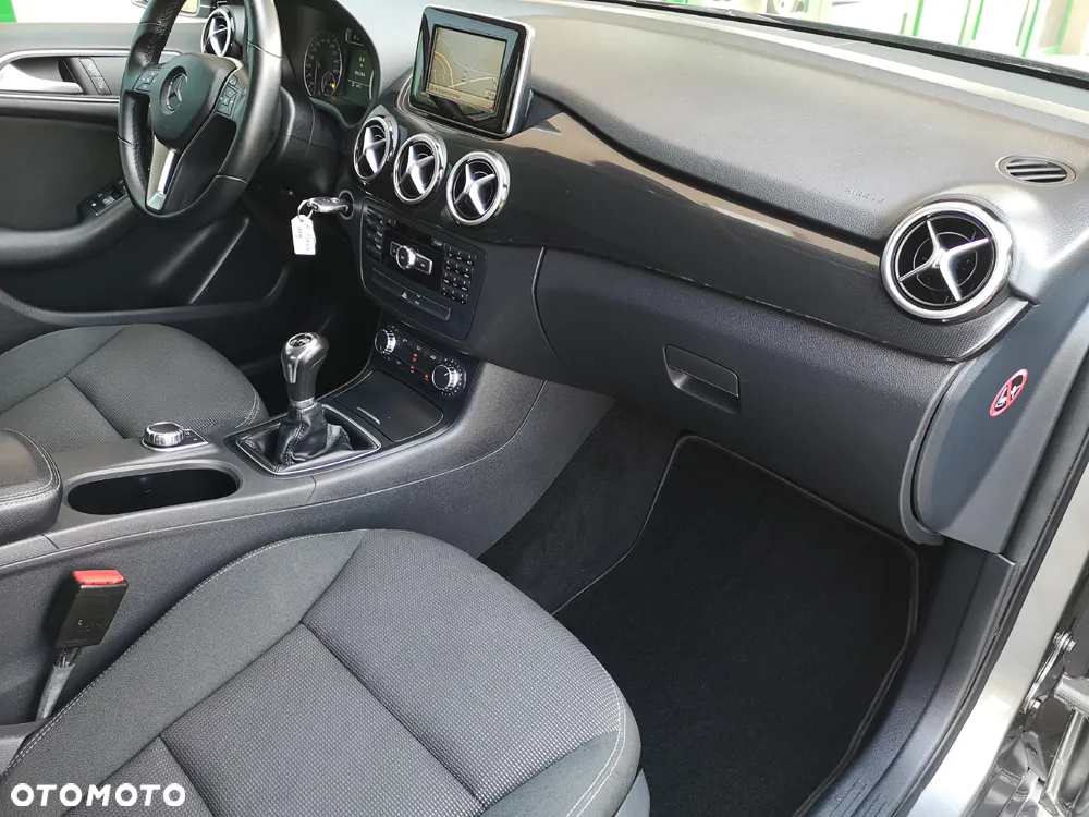 Mercedes-Benz Klasa B 180 (BlueEFFICIENCY) - 9