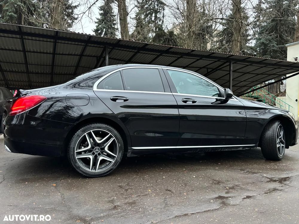 Mercedes-Benz C 200 4Matic 9G-TRONIC Exclusive - 2