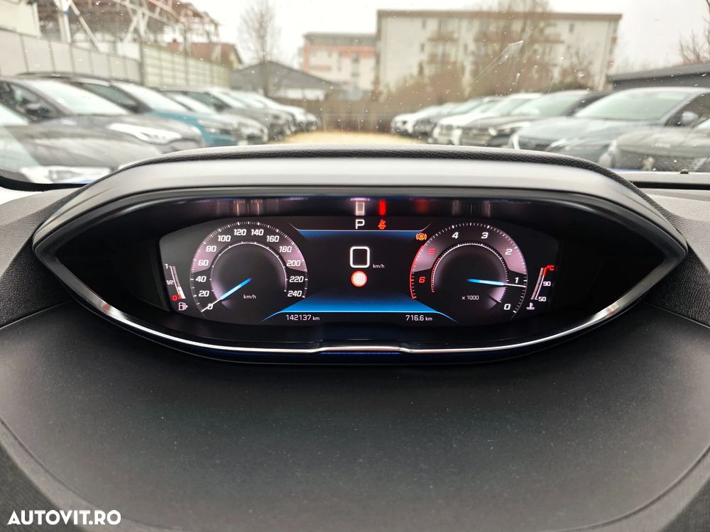 Peugeot 3008 BlueHDi 130 Stop & Start EAT8 GT - 26