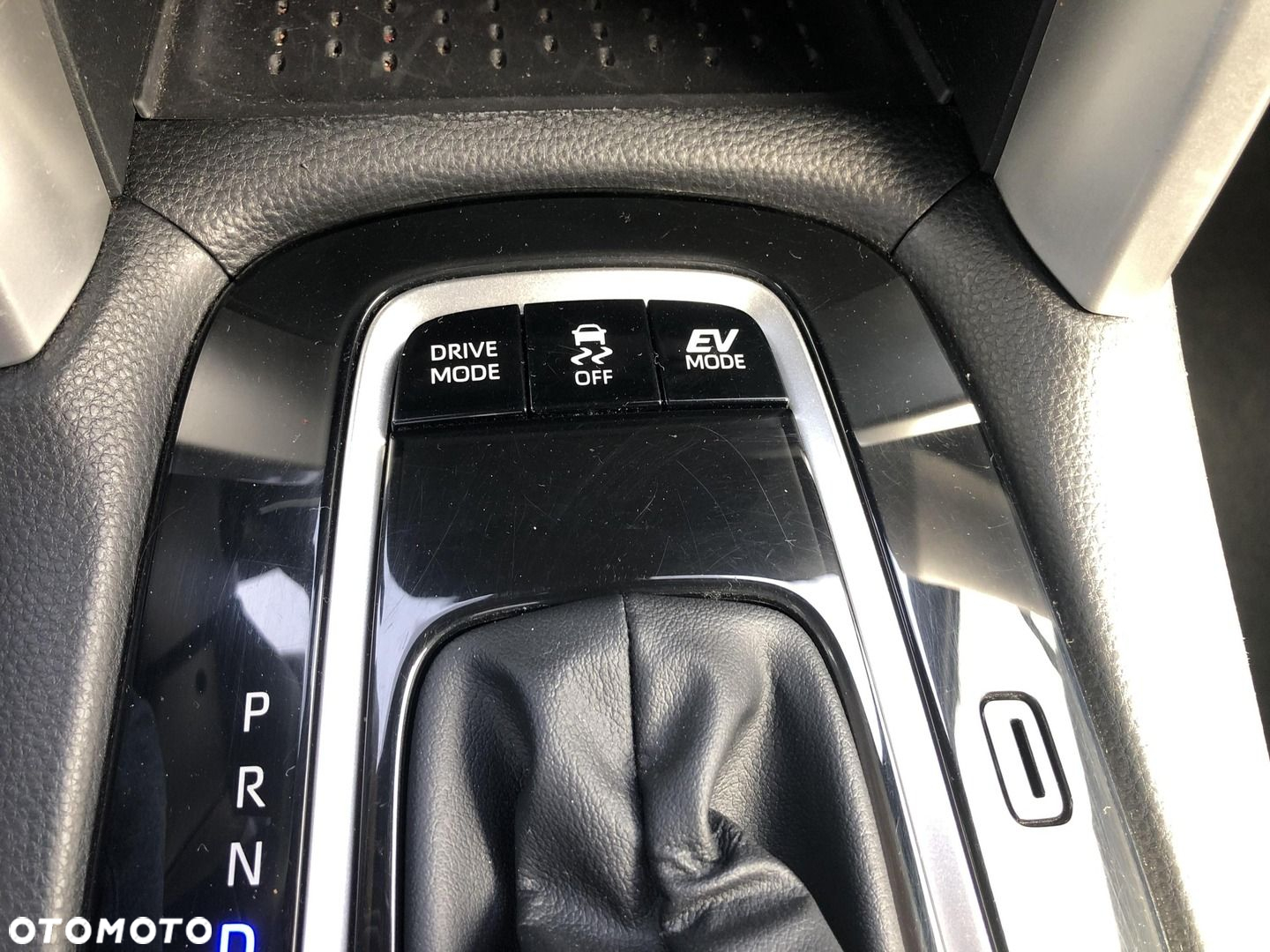 Toyota Corolla Cross 2.0 Hybrid Comfort - 23