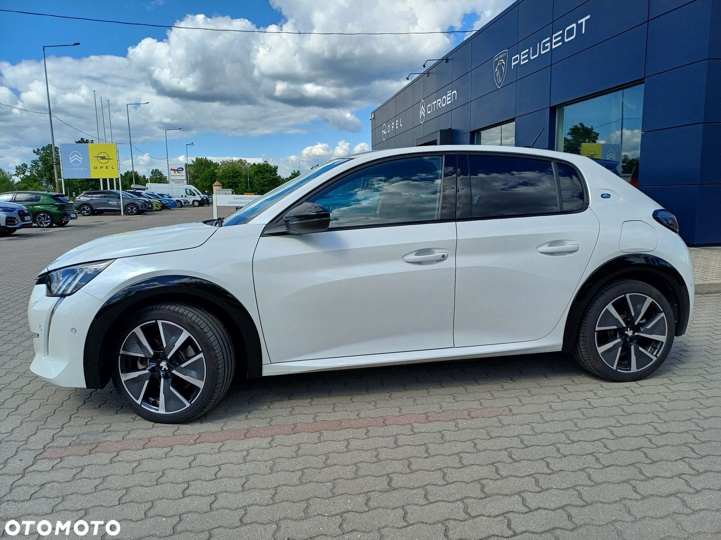 Peugeot 208 e-208 GT - 7