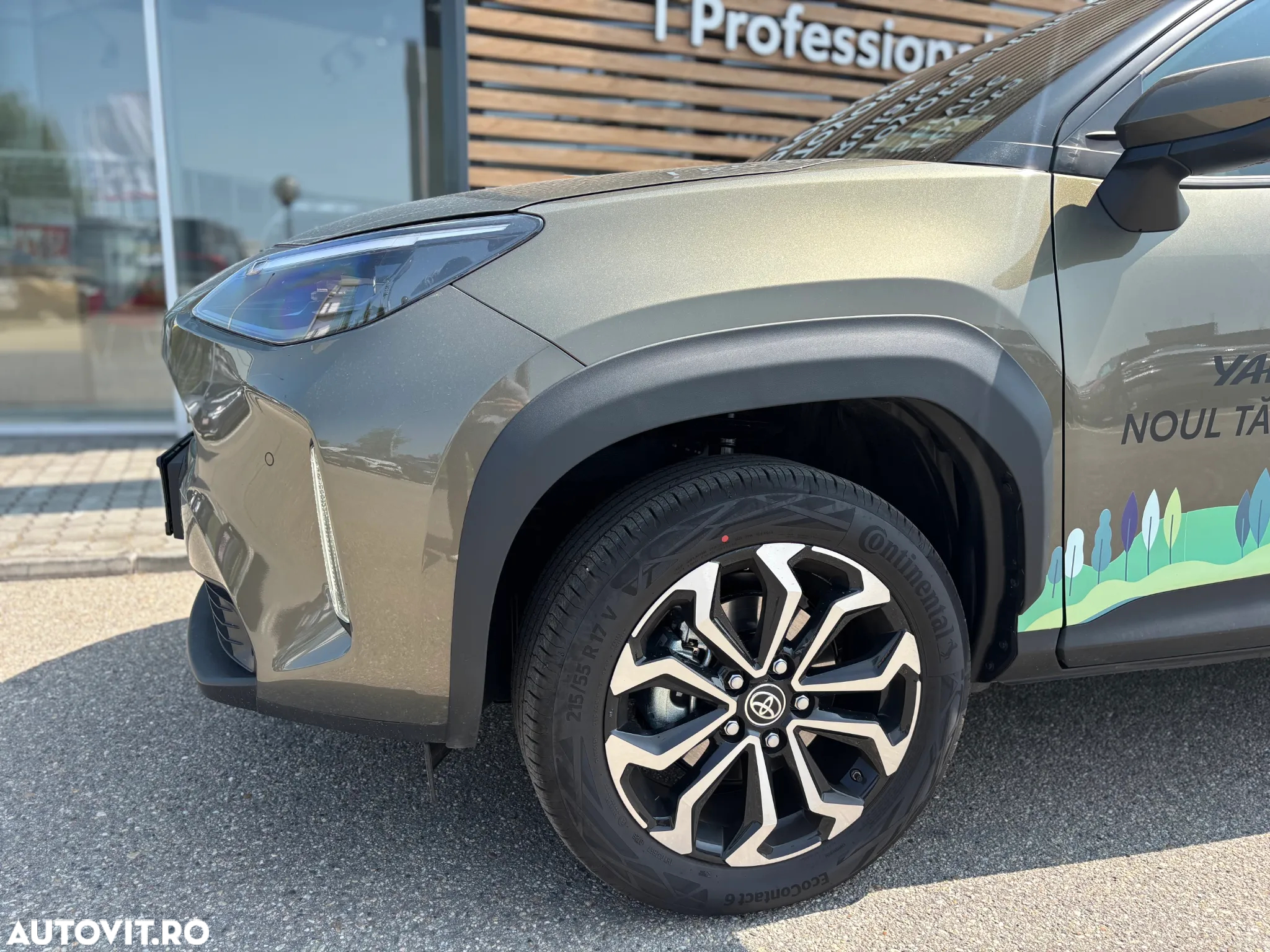Toyota Yaris Cross 1.5 VVT-i HSD 4x2 Dynamic - 24