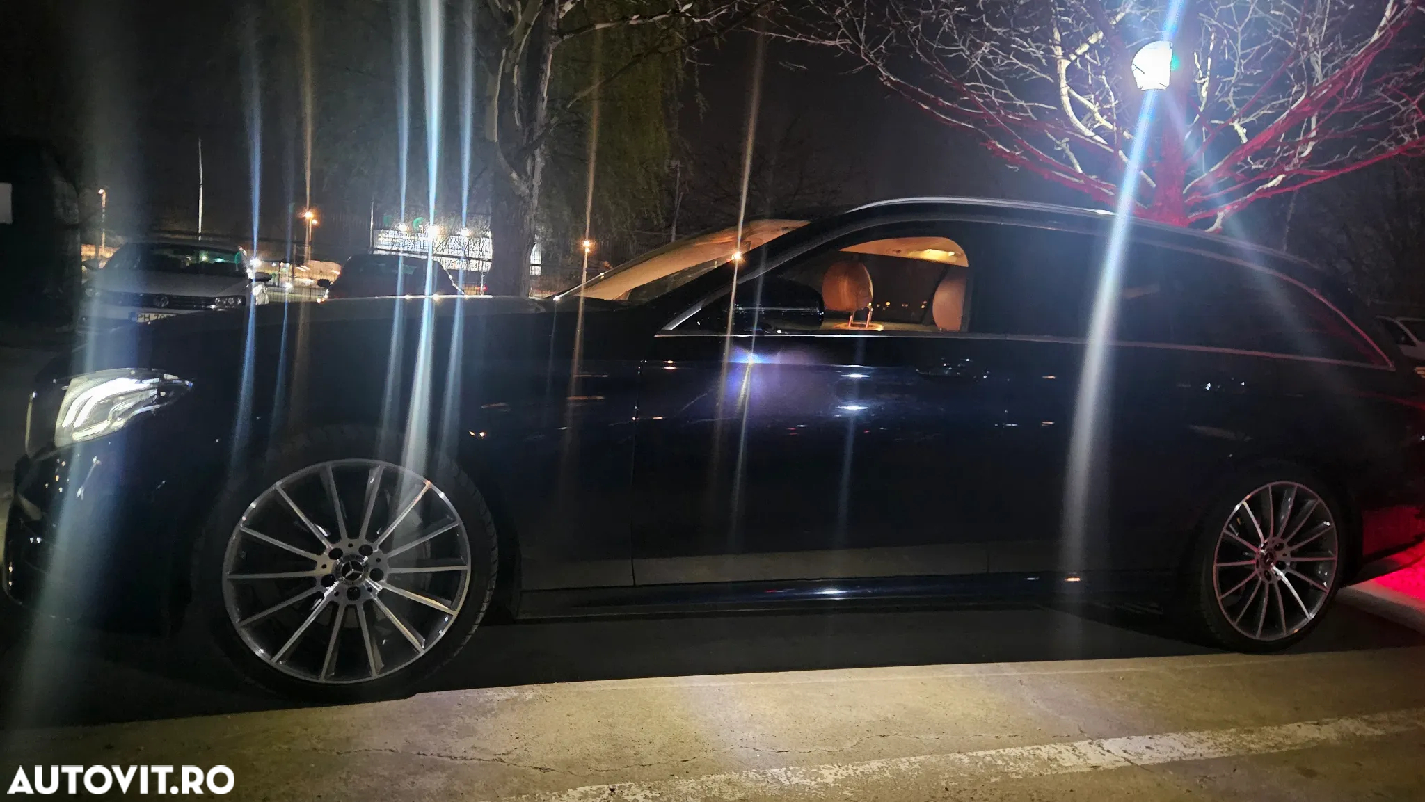 Mercedes-Benz E 220 d T 9G-TRONIC AMG Line - 39