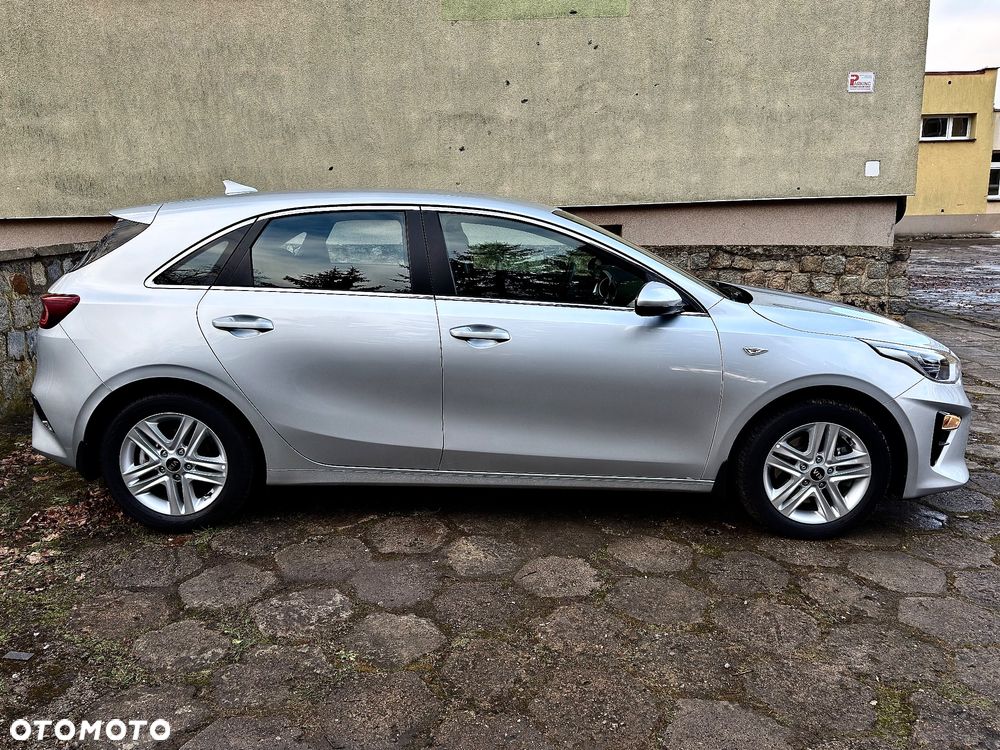 Kia Ceed 1.5 T-GDI L Business Line - 12