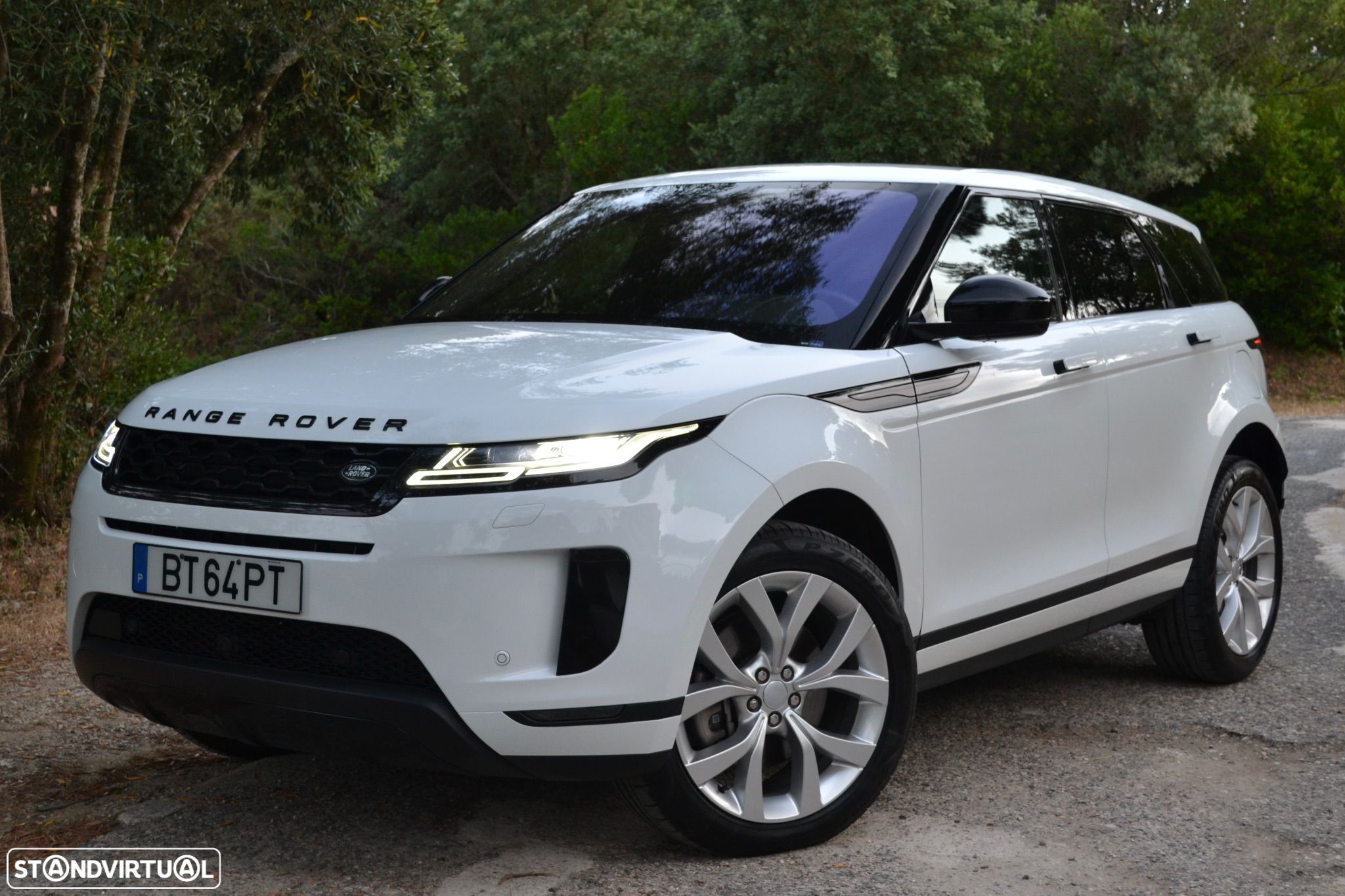 Land Rover Range Rover Evoque 1.5 P300e AWD SE Auto - 1