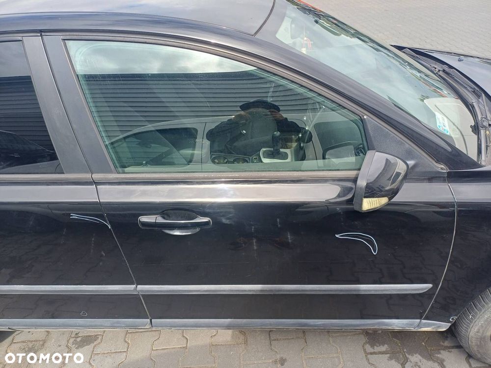 DRZWI KOMPLETNE PRAWY PRZÓD VOLVO S40 II V50 I 019-26 - 2