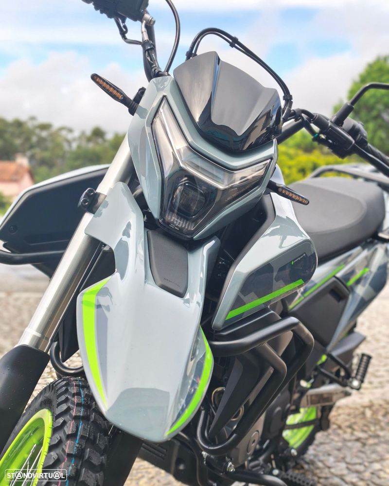 CF Moto 250 Dual - 2
