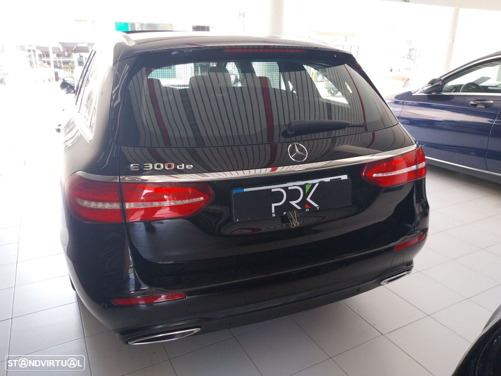 Mercedes-Benz E 300 de 4Matic 9G-TRONIC Exclusive - 11