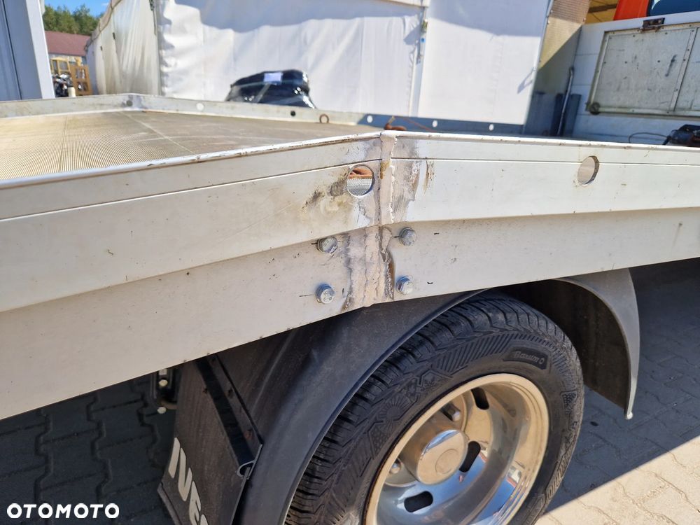 Iveco Daily do 3,5T 3.0 170 PS Na Blizniakach Laweta Pomoc Droga Najazd - 14