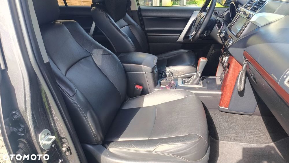 Toyota Land Cruiser LC 4.0 V6 Invincible - 30