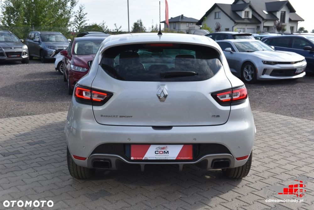 Renault Clio TCe 220 EDC R.S Trophy - 11