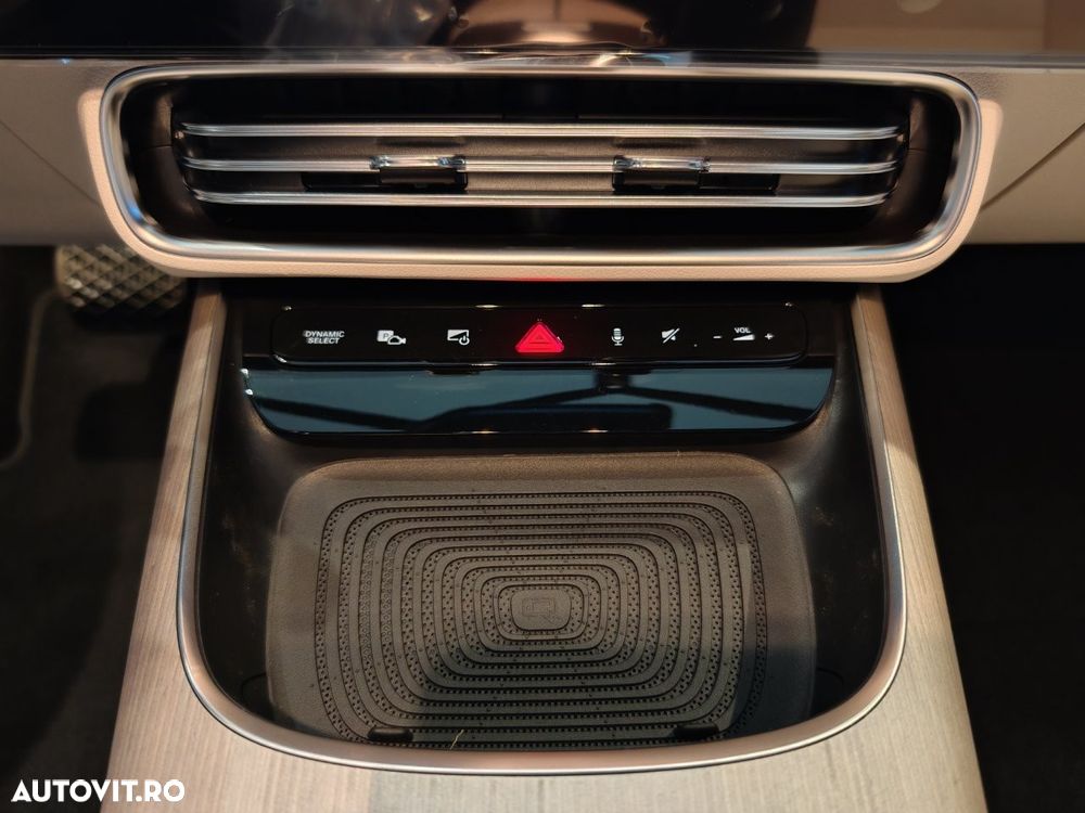 Mercedes-Benz CLA 200 - 25