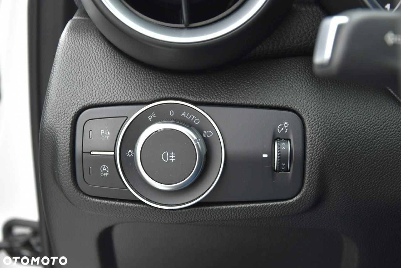 Alfa Romeo Giulia 2.2 Diesel - 29