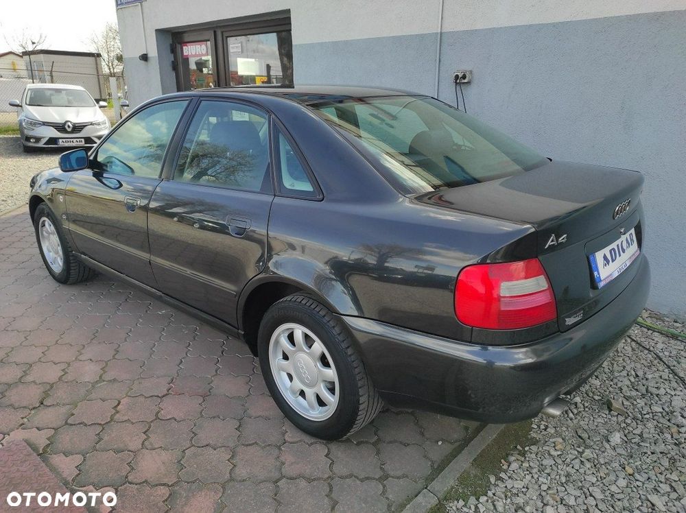 Audi A4 - 4