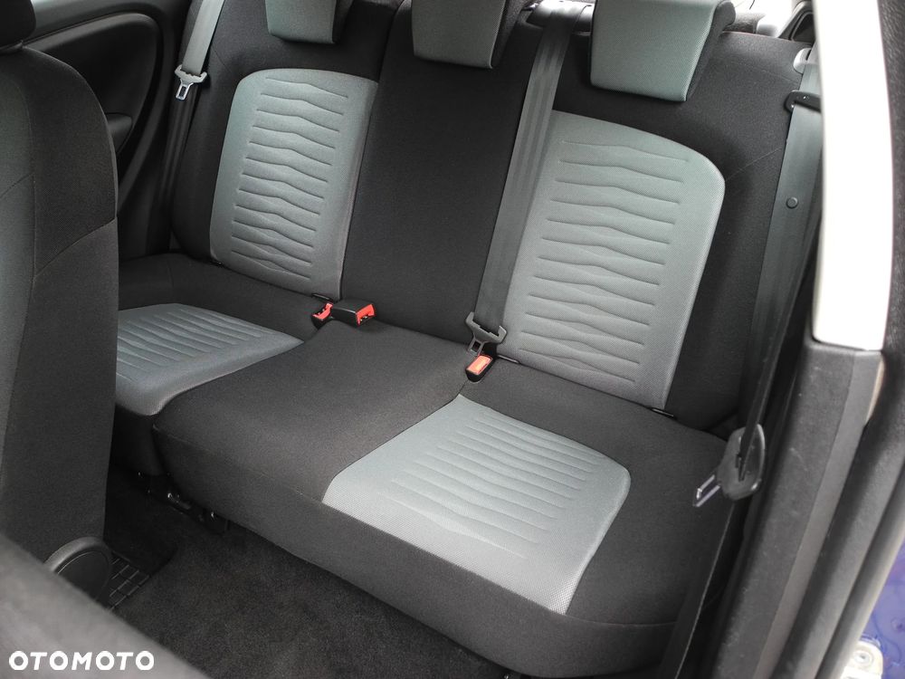 Fiat Grande Punto - 15