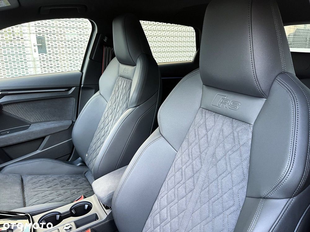 Audi RS3 Sportback - 18