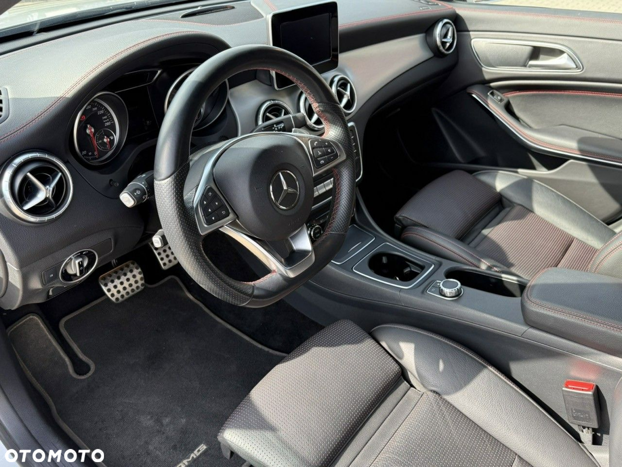 Mercedes-Benz CLA 220 (CDI) d 7G-DCT AMG Line - 23