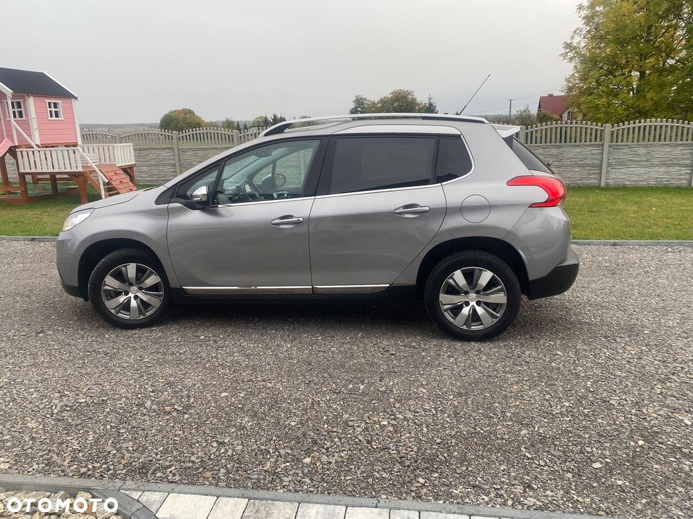 Peugeot 2008 1.6 BlueHDi Allure S&S - 36