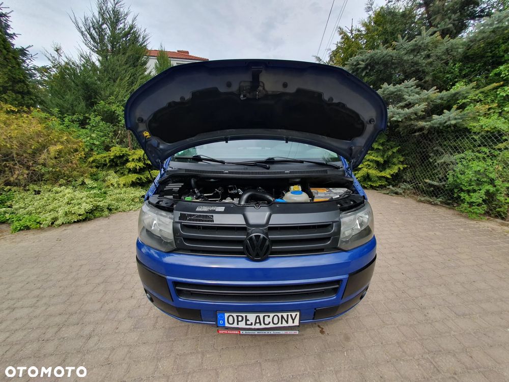 Volkswagen Caravelle - 7