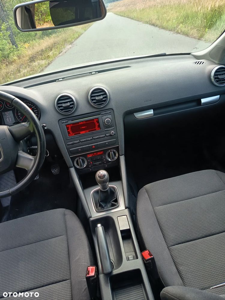 Audi A3 Sportback 1.6 Ambiente - 5