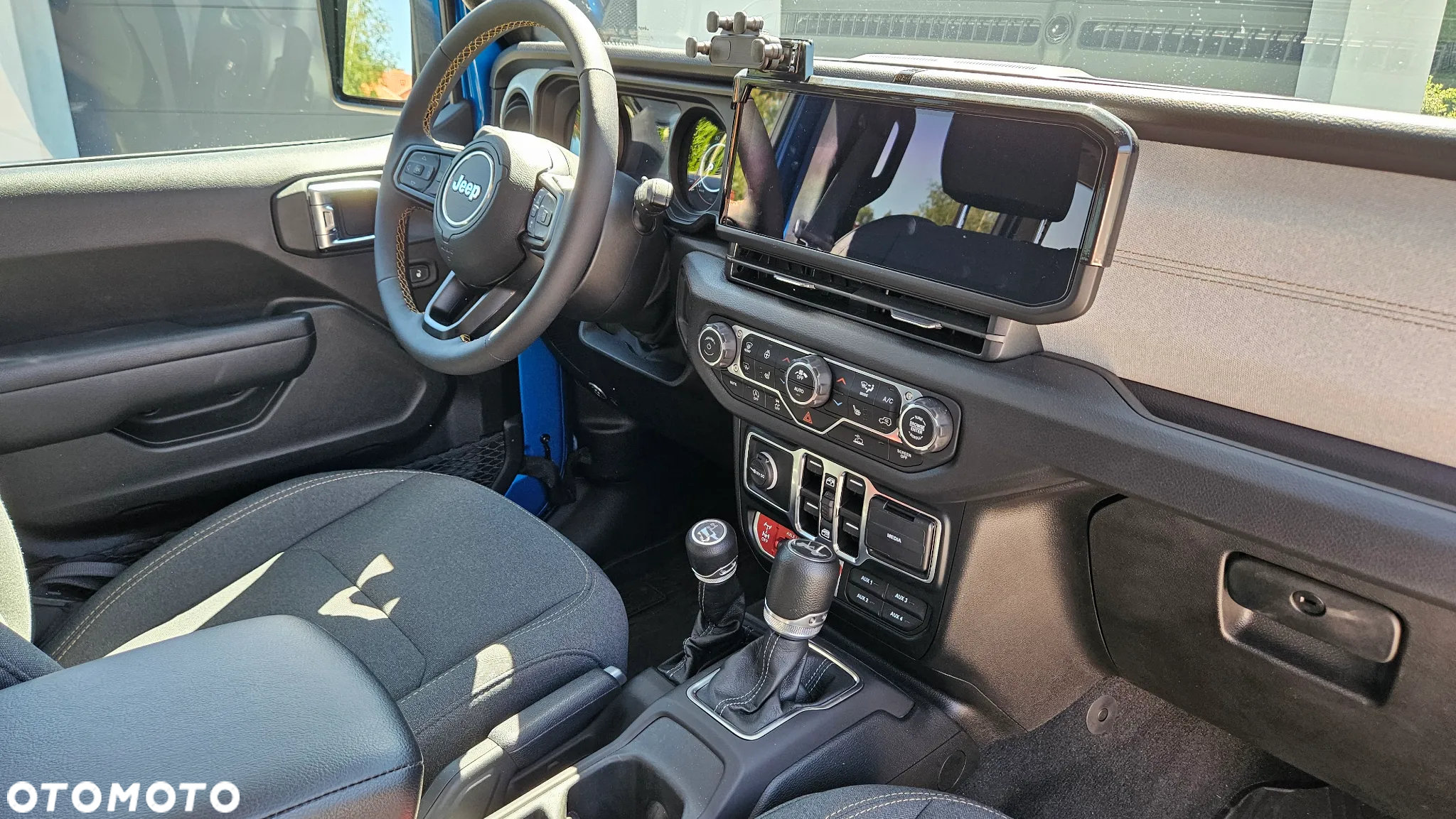 Jeep Wrangler - 29