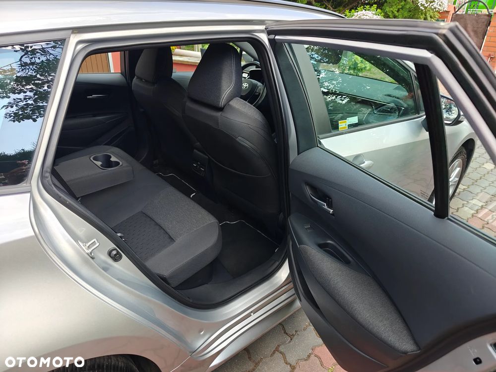 Toyota Corolla 1.8 Hybrid Comfort - 8