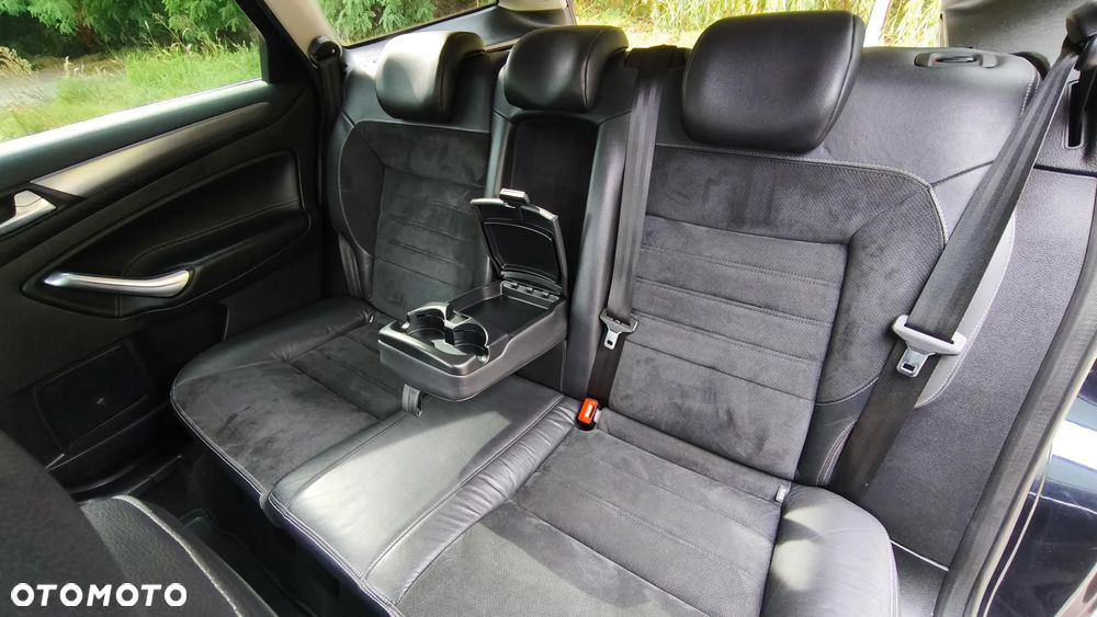 Ford Mondeo 2.0 TDCi Titanium X - 24