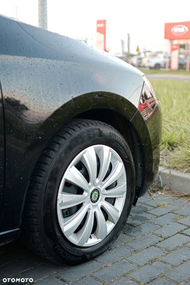 Skoda RAPID 1.6 TDI DPF Ambition - 31