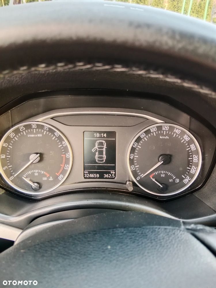 Skoda Octavia 1.6 TDI DPF Ambition - 11