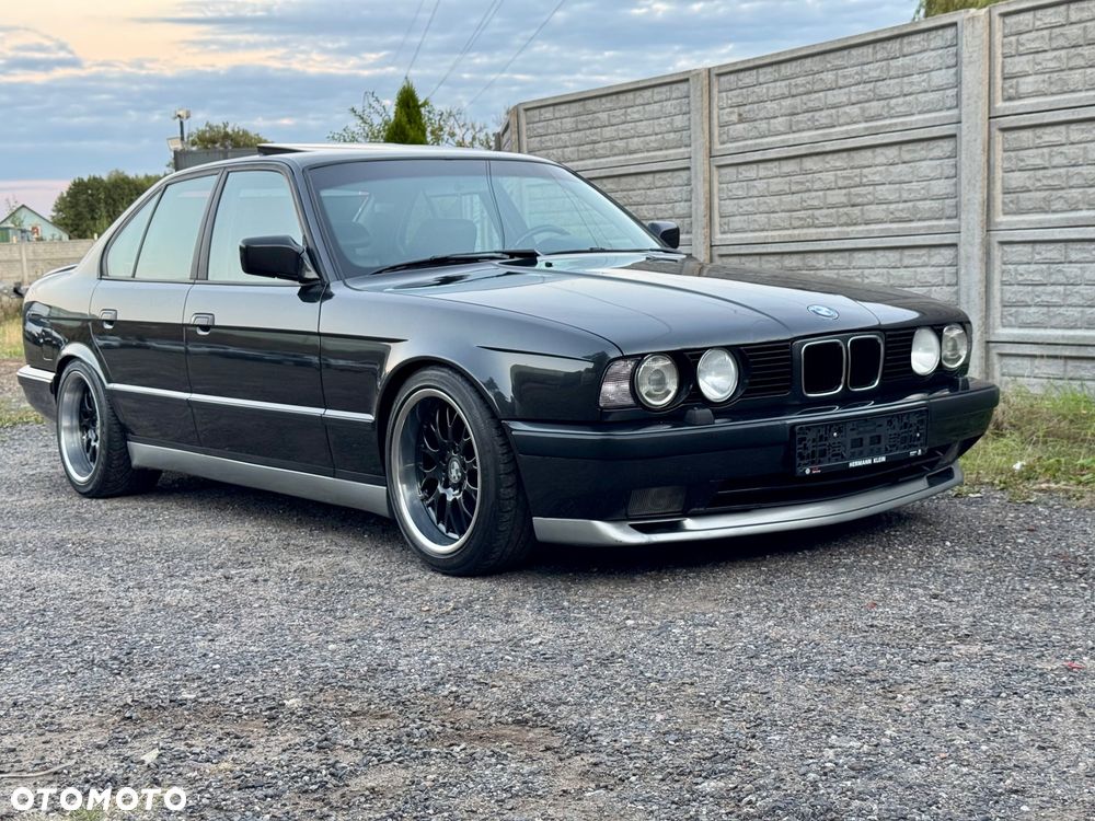 BMW Seria 5 525i - 1