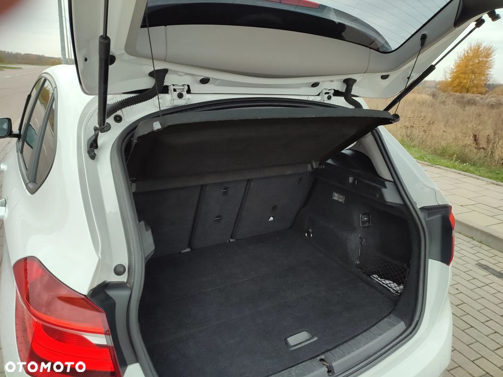 BMW Seria 2 218i - 18