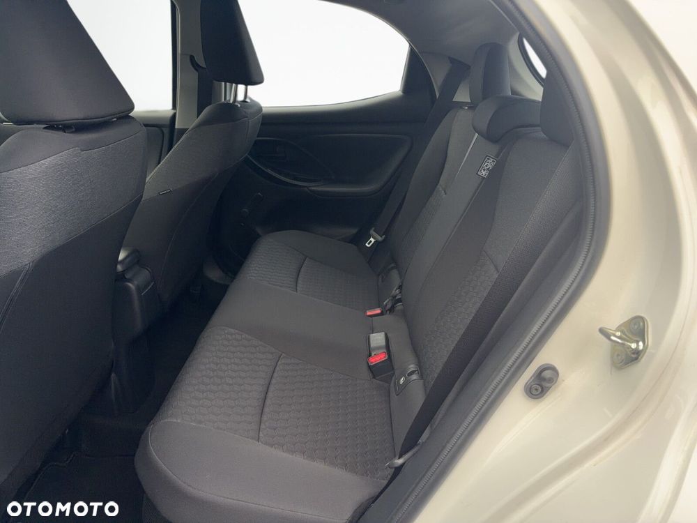 Toyota Yaris - 11
