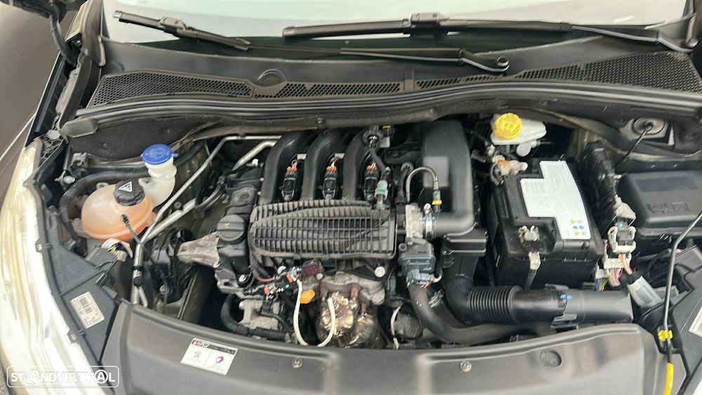 Peugeot 208 1.2 PureTech Active - 17