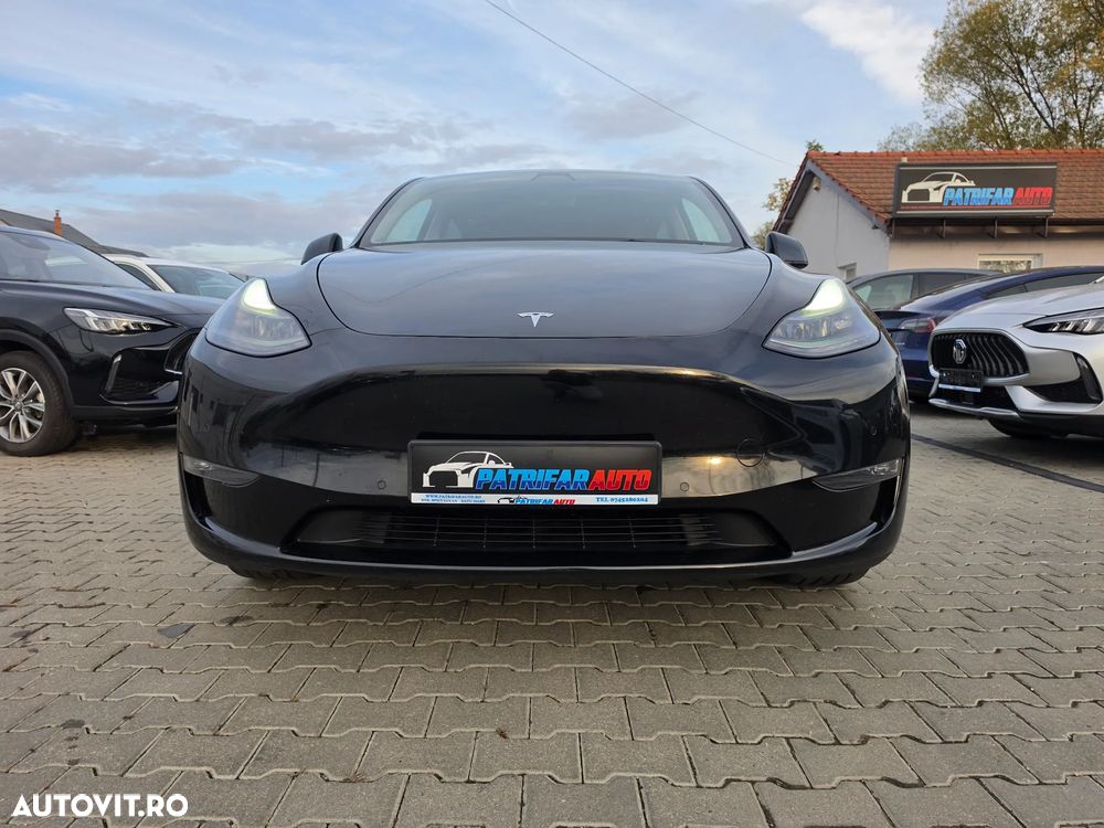 Tesla Model Y Long Range Dual Motor AWD - 5