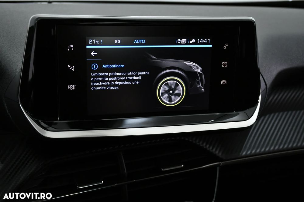 Peugeot 2008 1.2 L PureTech STT EAT8 Allure - 23