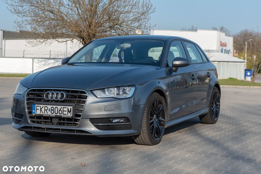 Audi A3 Sportback 1.6 TDI clean diesel Quattro Attraction - 3