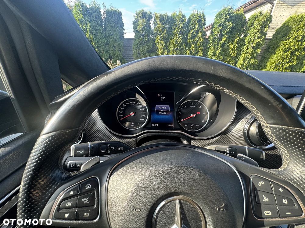 Mercedes-Benz Klasa V 300 d 4-Matic 9G-Tronic (długi) - 32