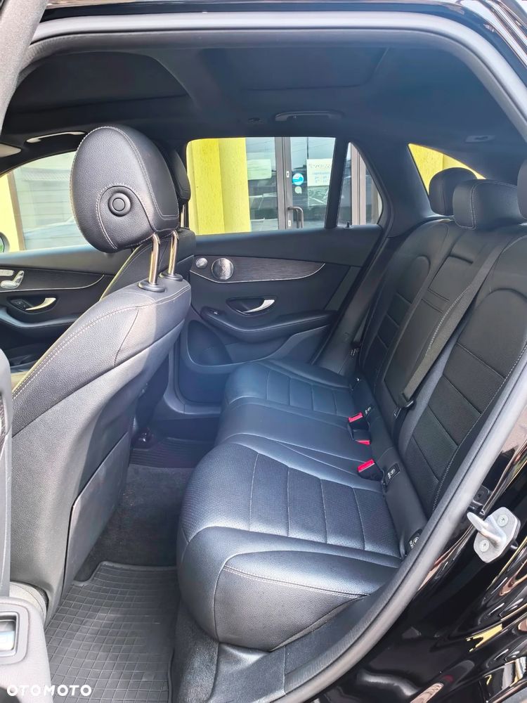 Mercedes-Benz GLC 300 4Matic 9G-TRONIC - 26