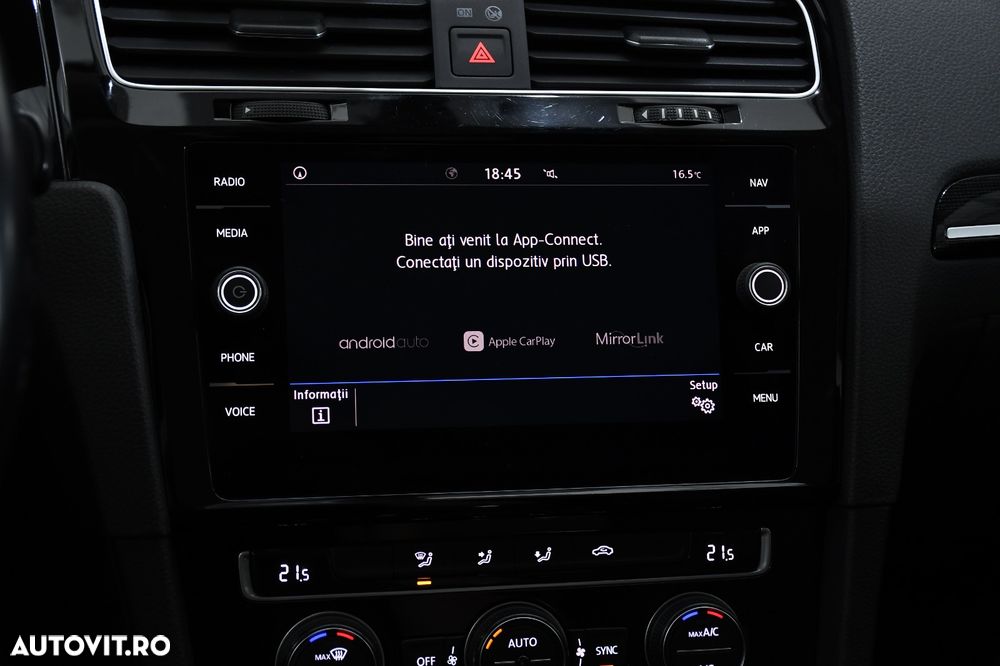 Volkswagen Golf - 23