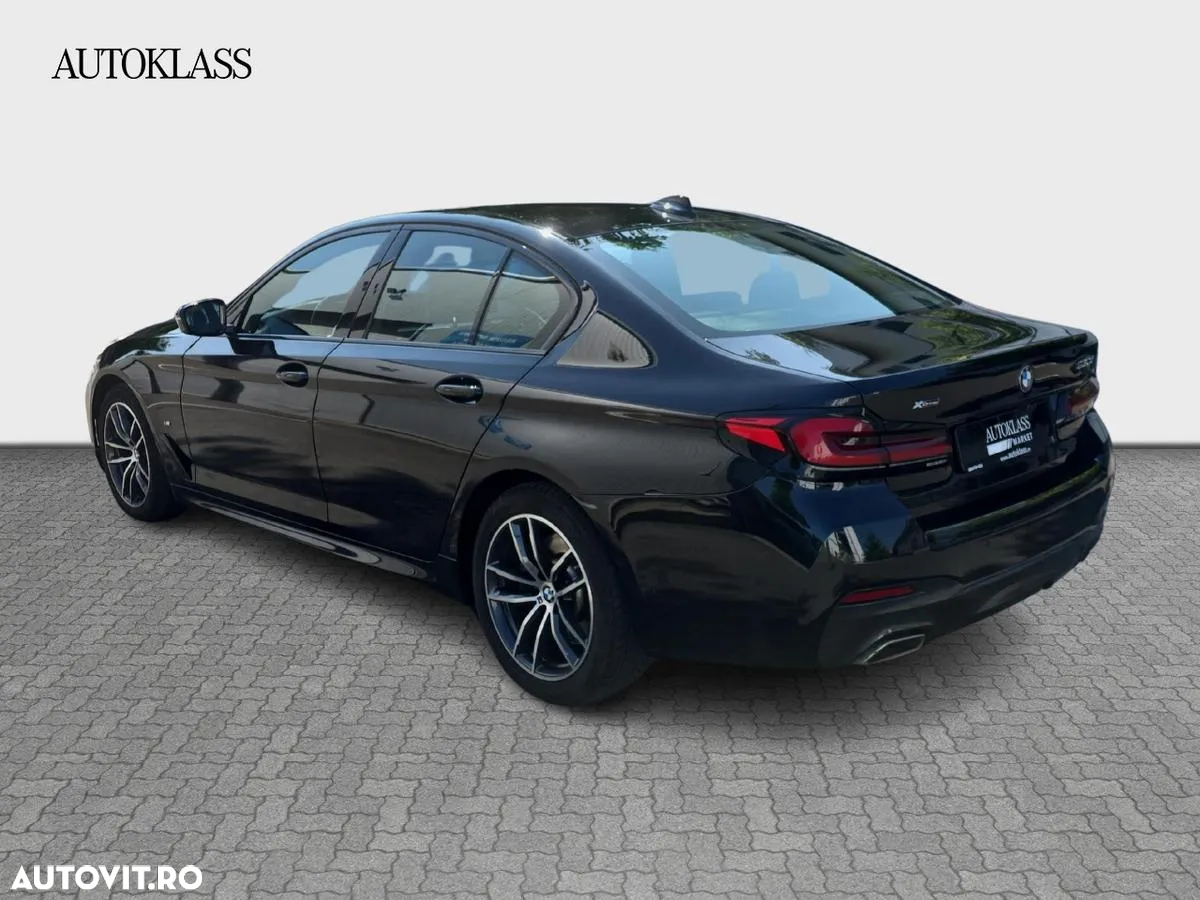 BMW Seria 5 530d xDrive AT MHEV - 3