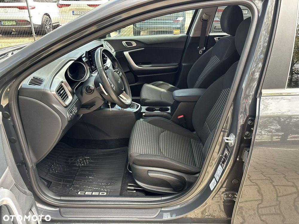 Kia Ceed 1.5 T-GDI Business Line DCT - 10
