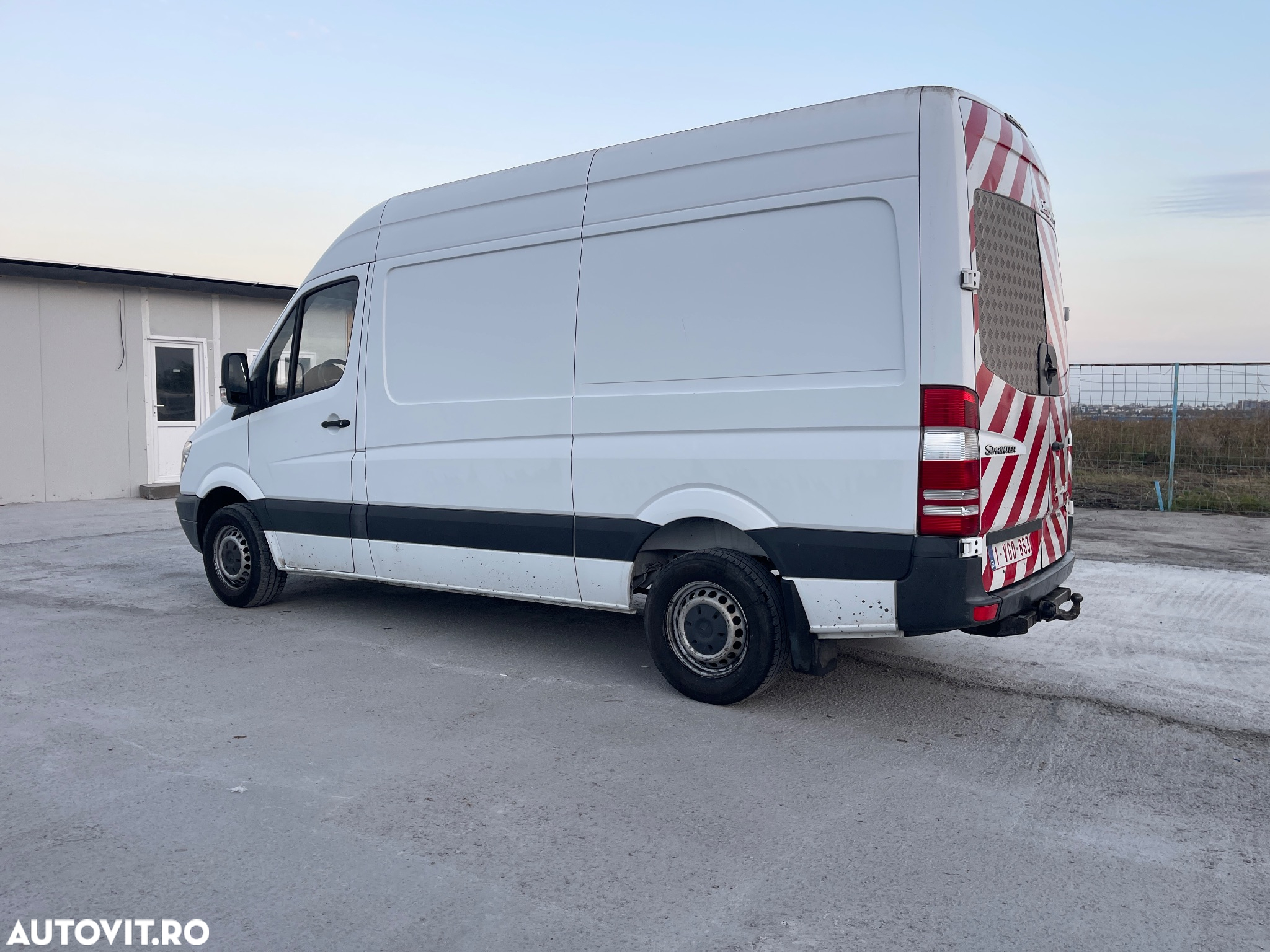Mercedes-Benz Sprinter - 8