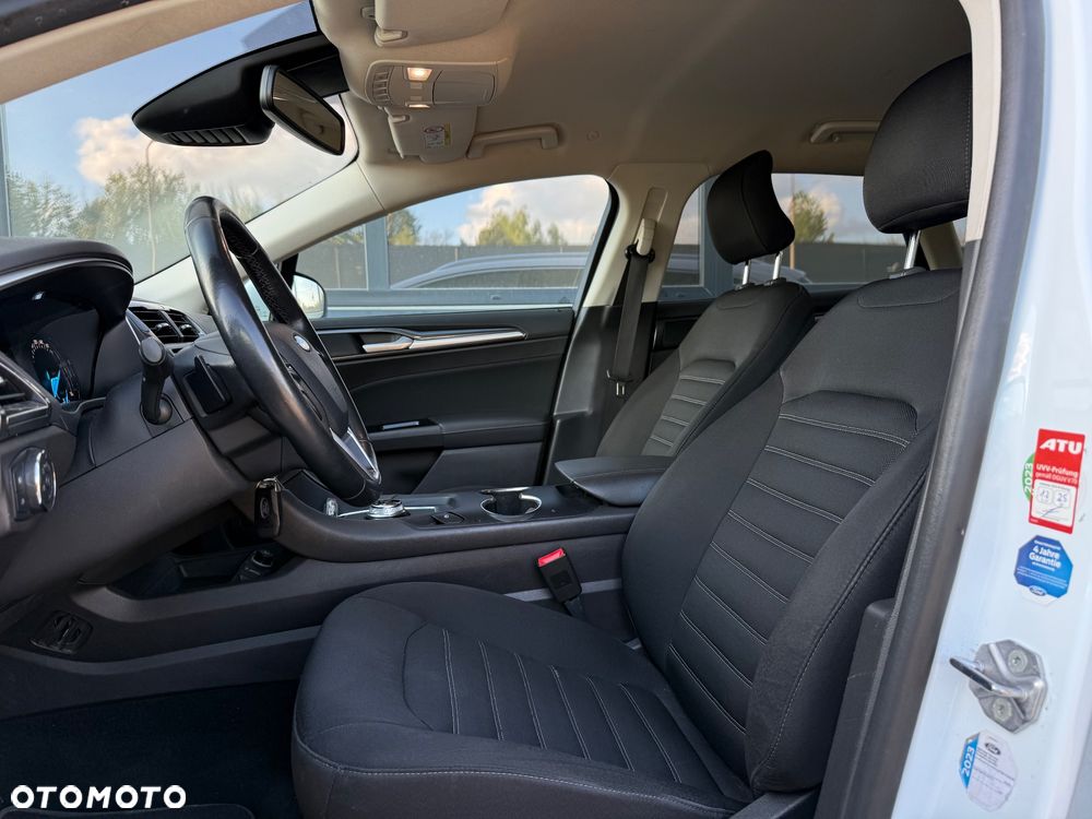 Ford Mondeo 2.0 TDCi Titanium PowerShift - 30
